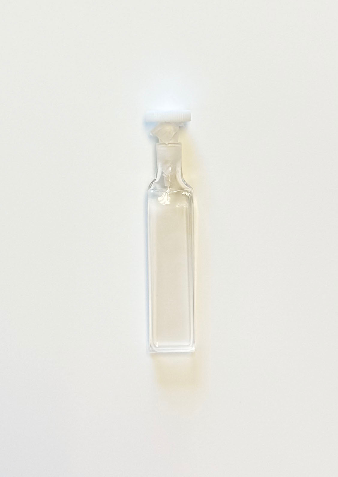 Rectangular CD quartz cell with PTFE stopper, 2 (L) x 10 (W) mm